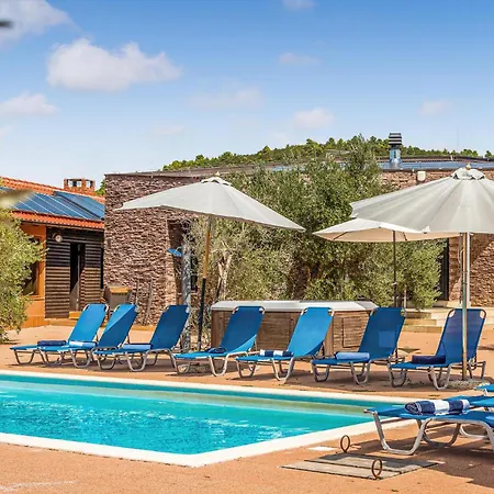 Cozy In Ivinj With Jacuzzi Tatil Evi