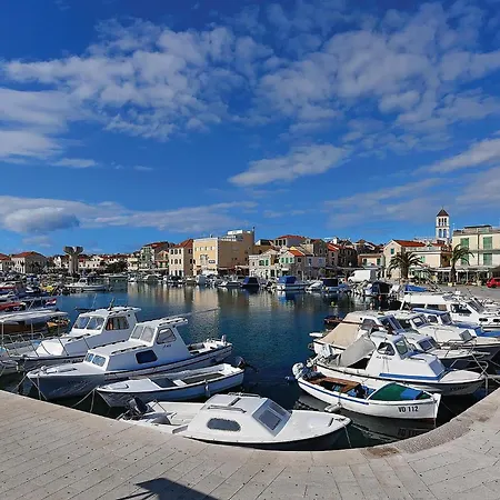 Tatil Evi Cozy In Ivinj With Jacuzzi *