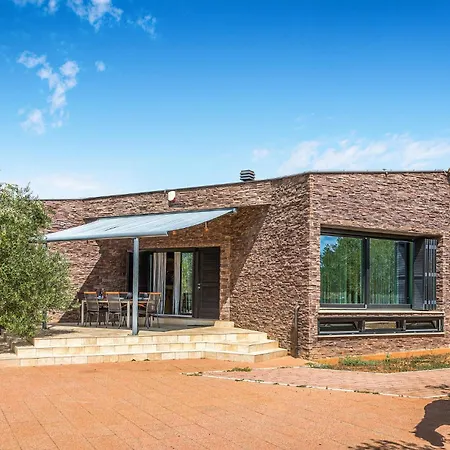 Cozy In Ivinj With Jacuzzi Tatil Evi Sovlje
