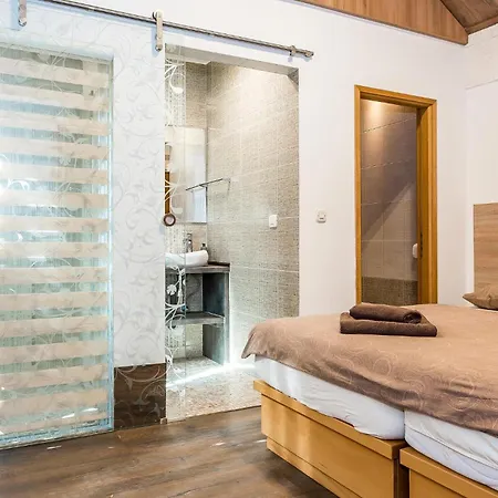 Cozy In Ivinj With Jacuzzi * Sovlje